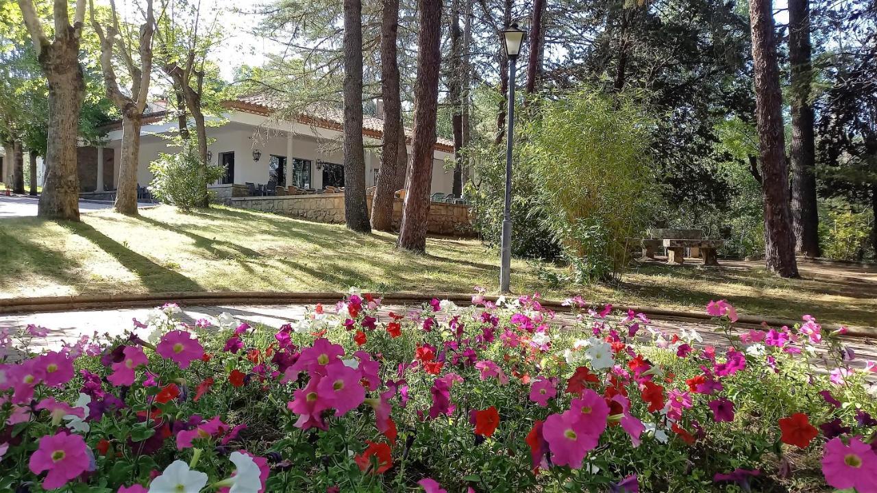 Hotel Balneario De Retortillo Kültér fotó